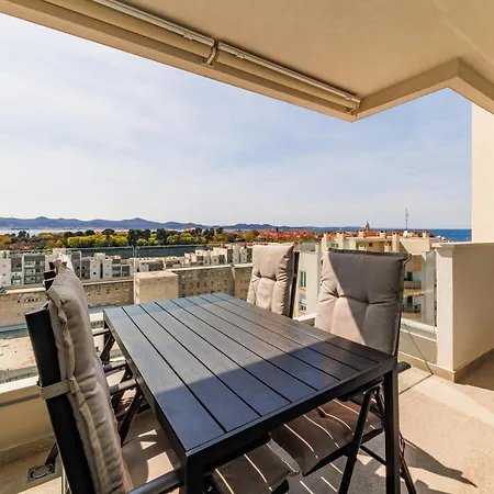 365 Sunsets By Belmont Realty *