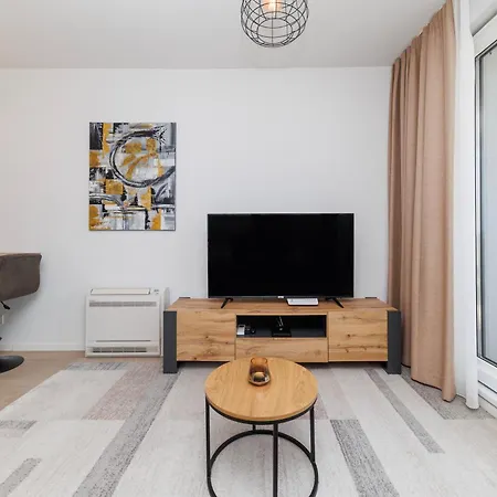 Apartment 365 Sunsets By Belmont Realty