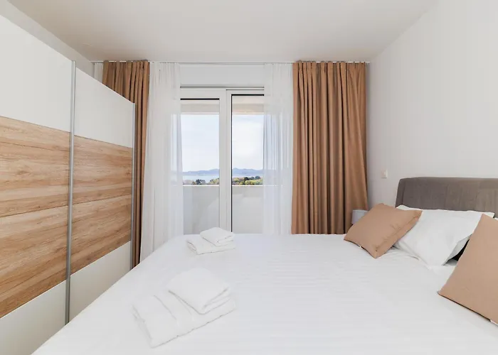 365 Sunsets By Belmont Realty