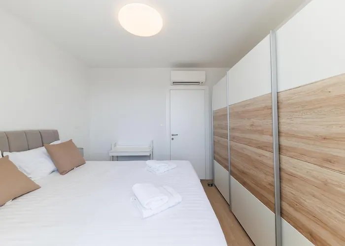 365 Sunsets By Belmont Realty * Zadar