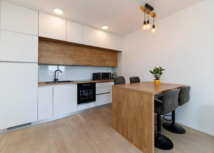 Lägenhet 365 Sunsets By Belmont Realty *