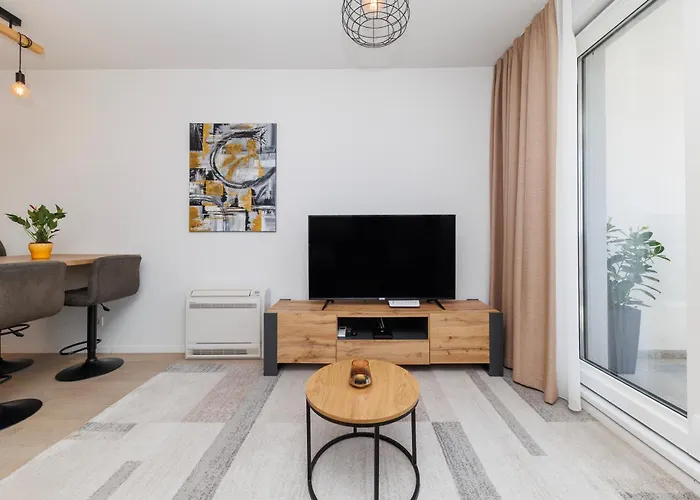 Apartment 365 Sunsets By Belmont Realty